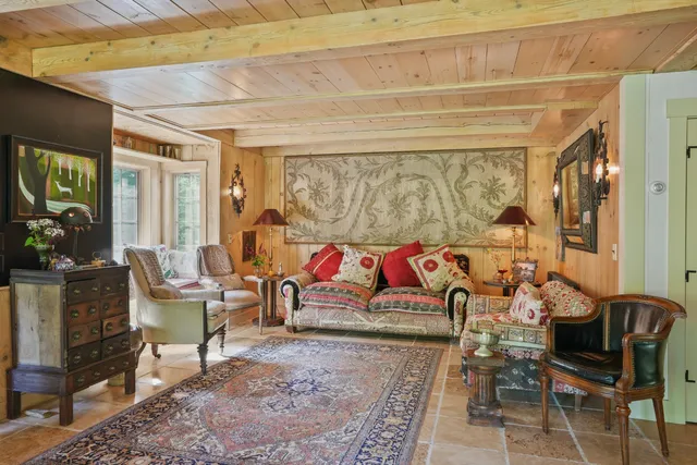 $2,250,000 | 157 Ben Chase Road, West Tisbury, MA 02568