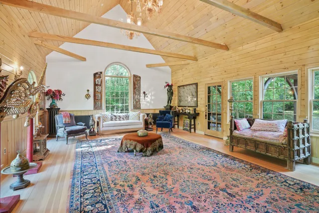 $2,250,000 | 157 Ben Chase Road, West Tisbury, MA 02568