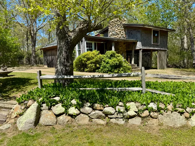 $2,250,000 | 157 Ben Chase Road, West Tisbury, MA 02568