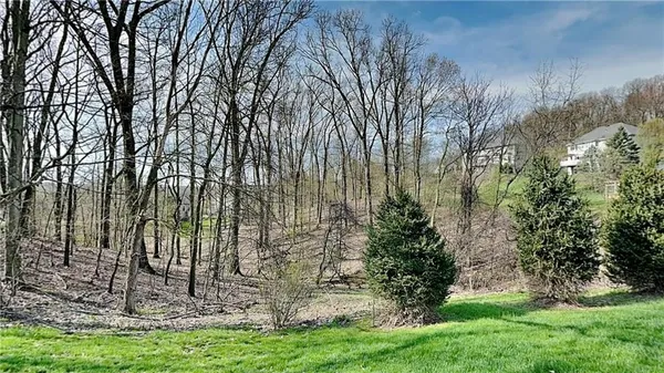 $700,000 | 535 Dorchester Drive, Seven Fields, PA 16046