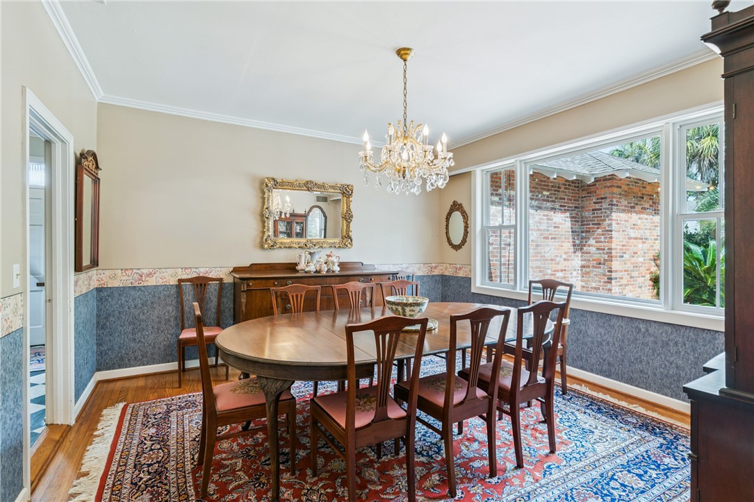 625 May Joe Street St. Simons Island, GA 31522 - Photo 13 of 73 Main house dining room