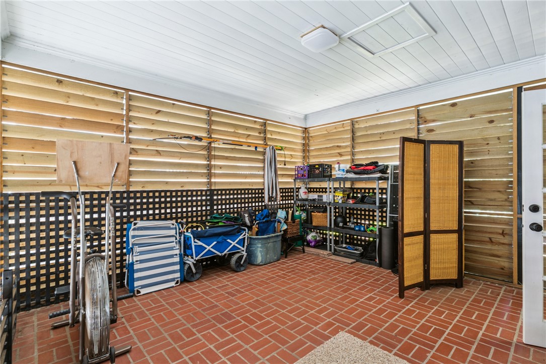 625 May Joe Street St. Simons Island, GA 31522 - Photo 28 of 73 Screened porch