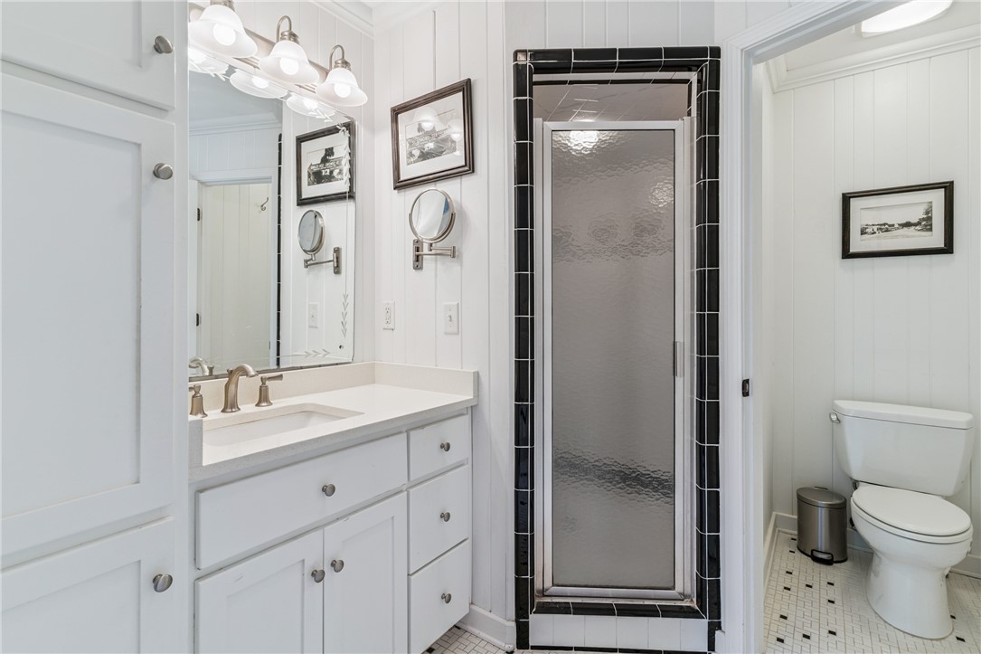 625 May Joe Street St. Simons Island, GA 31522 - Photo 49 of 73 Guest bathroom #2