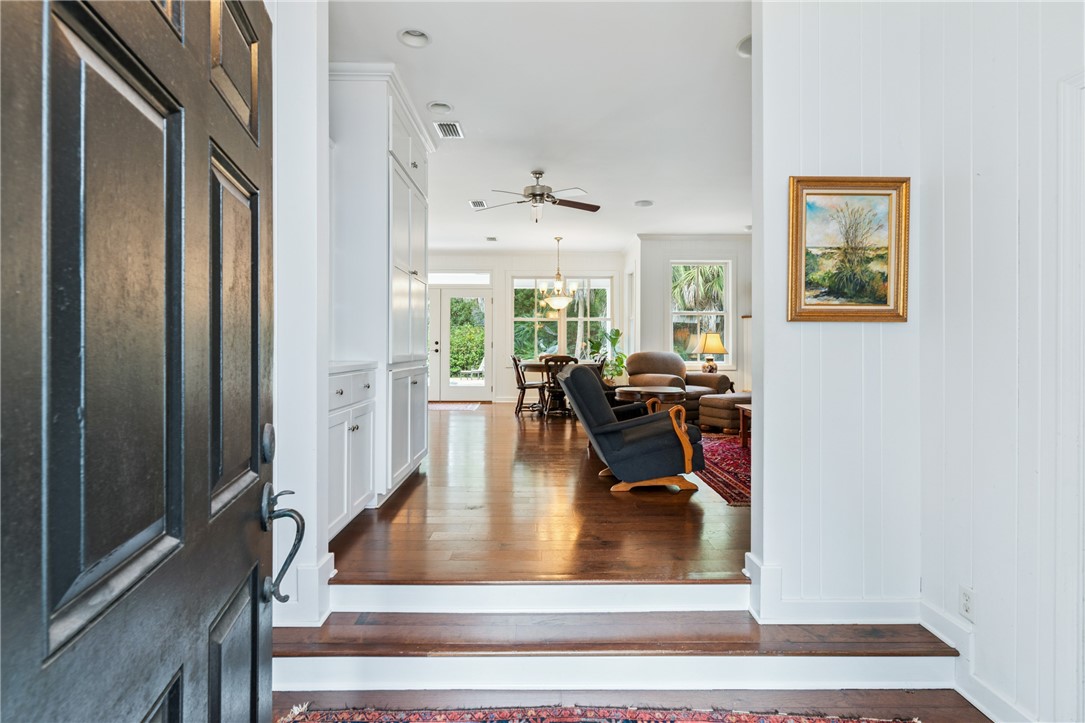 625 May Joe Street St. Simons Island, GA 31522 - Photo 5 of 73