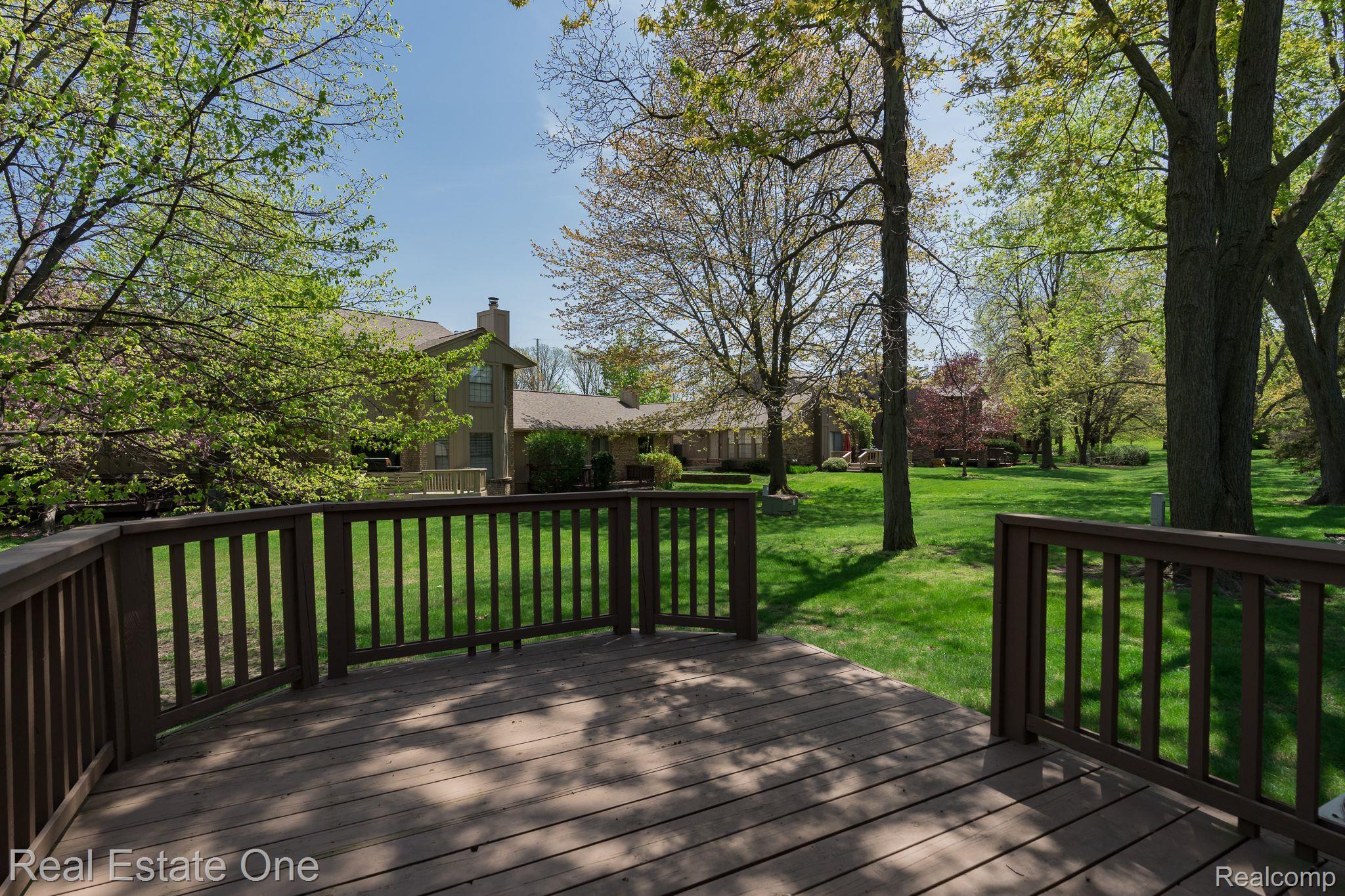 1859 Allenway Court, Unit 90 Rochester, MI 48309 - Photo 7 of 25 Beautiful OPEN Green Space