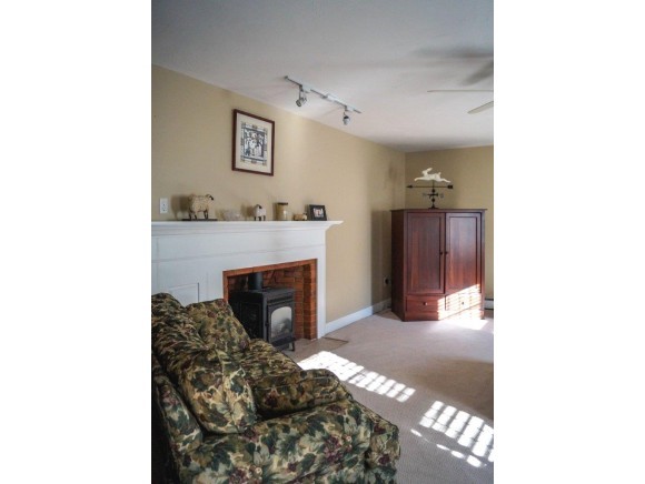 507 Dolly Road Hopkinton, NH 03229 - Photo 12 of 32