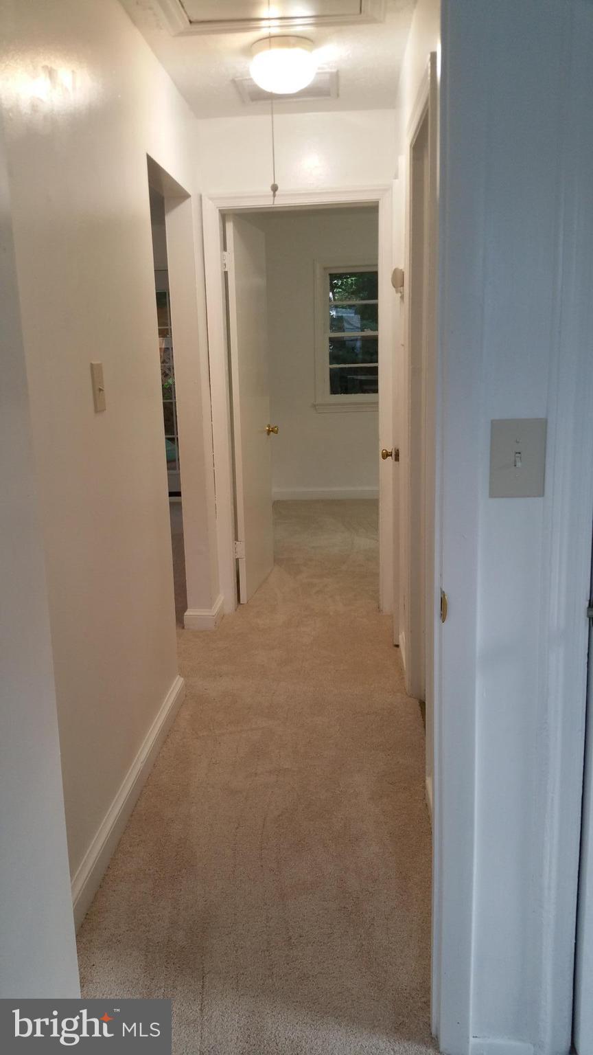416 Denham Road Rockville, MD 20851 - Photo 14 of 25 Interior (General)
