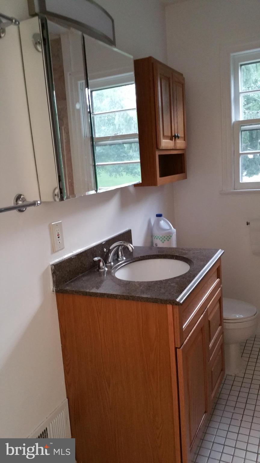 416 Denham Road Rockville, MD 20851 - Photo 15 of 25 Bath