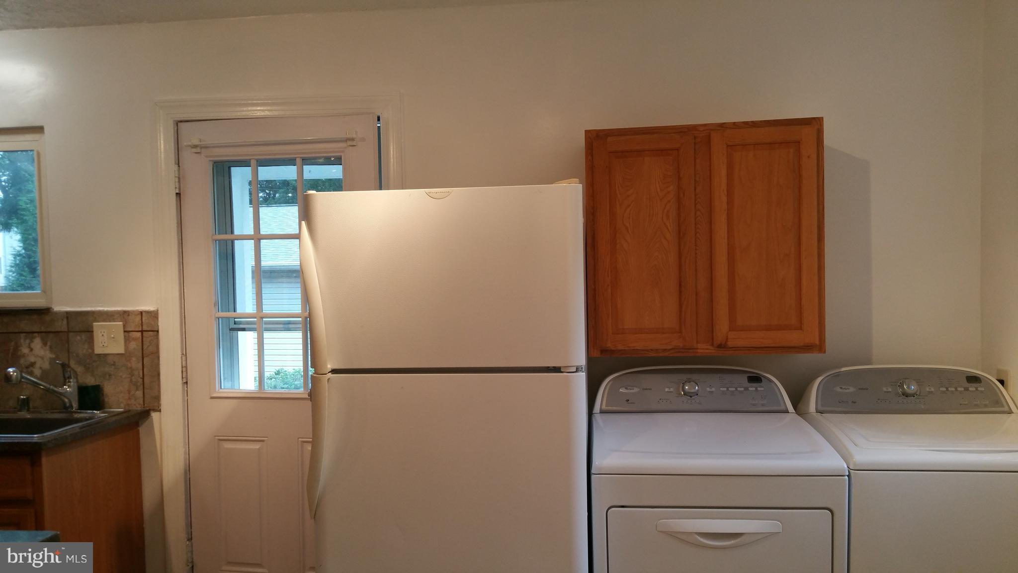 416 Denham Road Rockville, MD 20851 - Photo 9 of 25 Refrigerator, washer & dryer