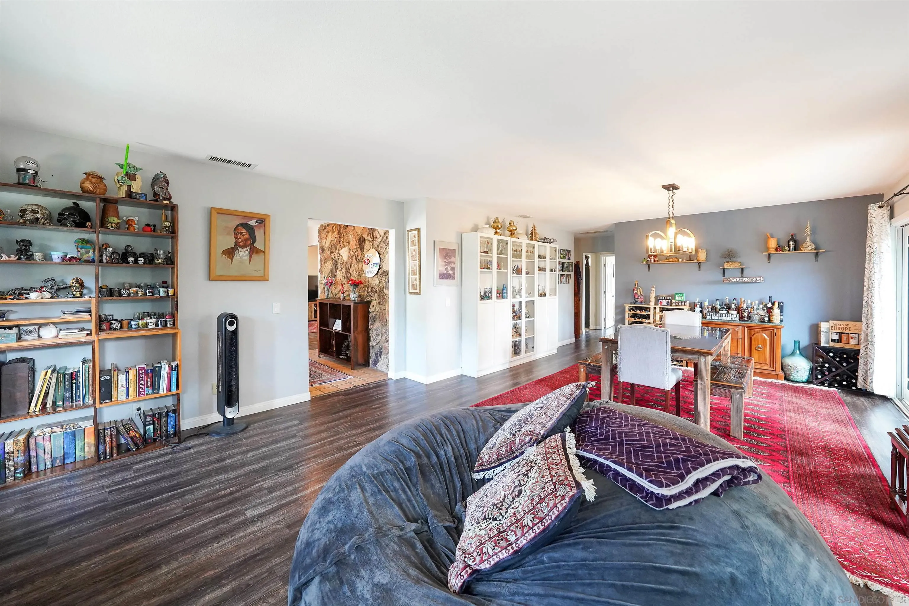 24563 Del Amo Road Ramona, CA 92065 - Photo 21 of 59 Den/Family/Great Room
