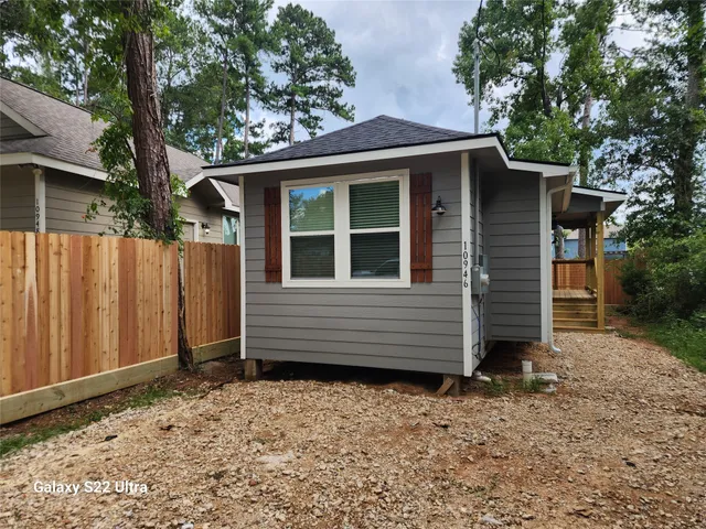 $1,050 | 10112 Barberry Street, Willis, TX 77318