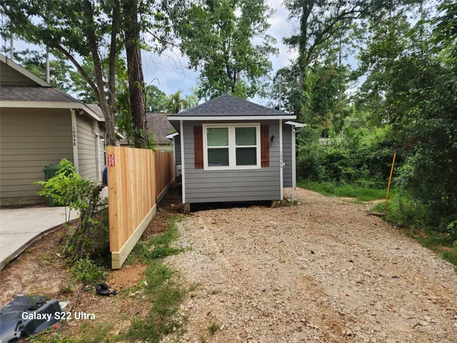 $1,050 | 10112 Barberry Street, Willis, TX 77318