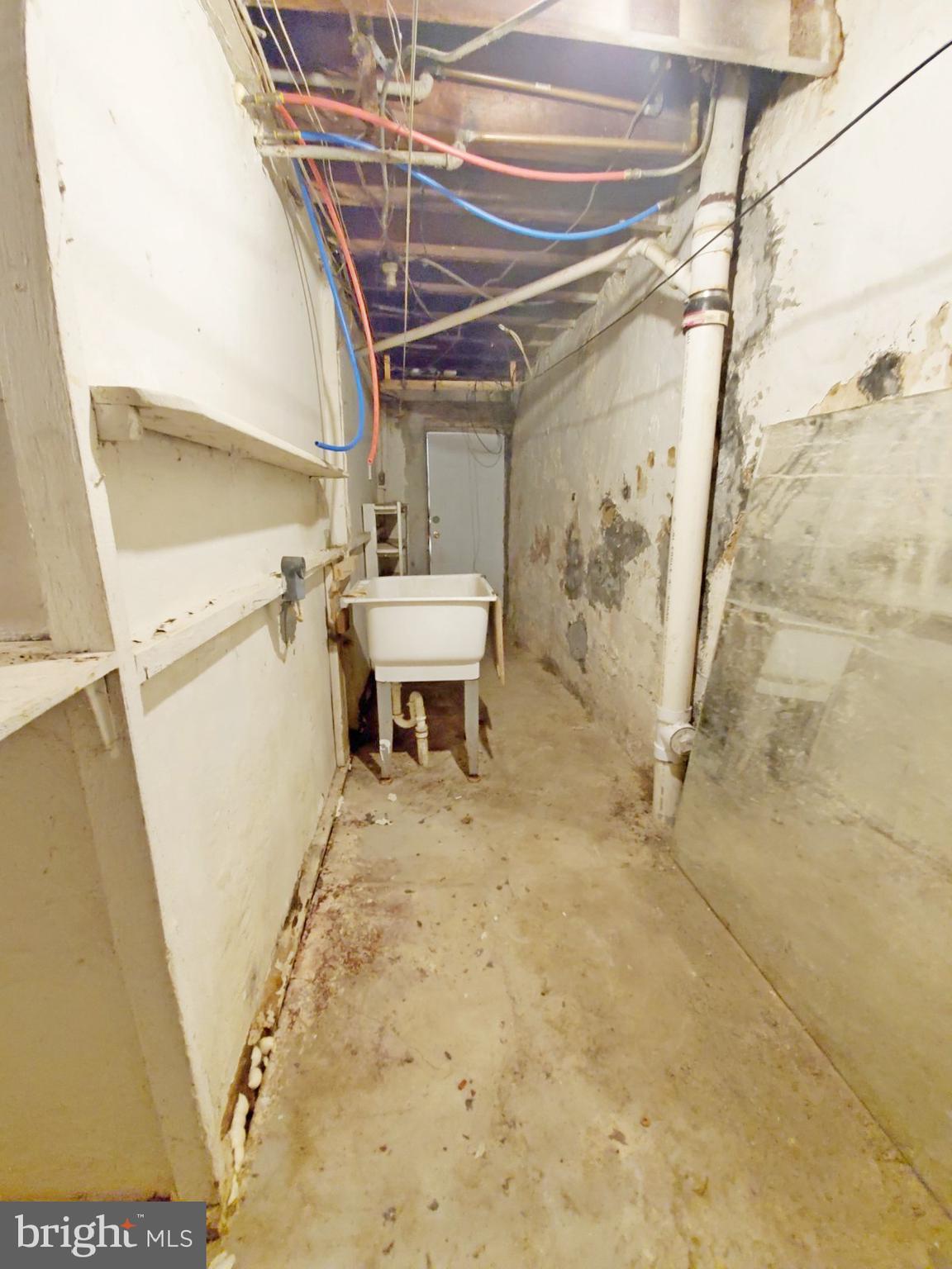 409 Croyden Road Upper Darby, PA 19082 - Photo 13 of 17 Basment