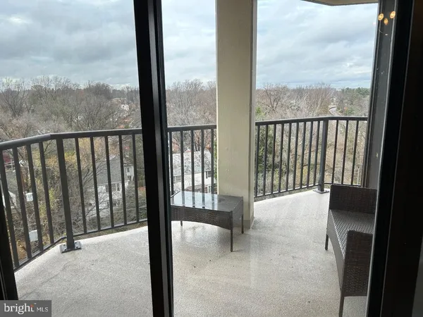 $1,850 | 4242 East-West Highway, Unit 708, Bethesda, MD 20814