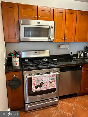 $1,900 | 4242 East-West Highway, Unit 708, Chevy Chase, MD 20815