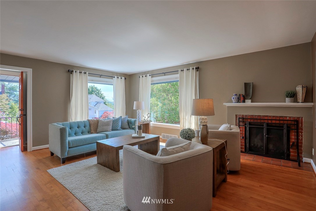 2142 North 86th Street Seattle, WA 98103 - Photo 4 of 25 Gallery Image 4