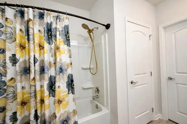 $3,300 | 49773 Lantern Way, Canton, MI 48188