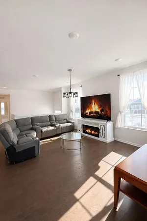 $3,300 | 49773 Lantern Way, Canton, MI 48188