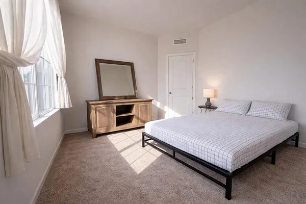 $3,300 | 49773 Lantern Way, Canton, MI 48188