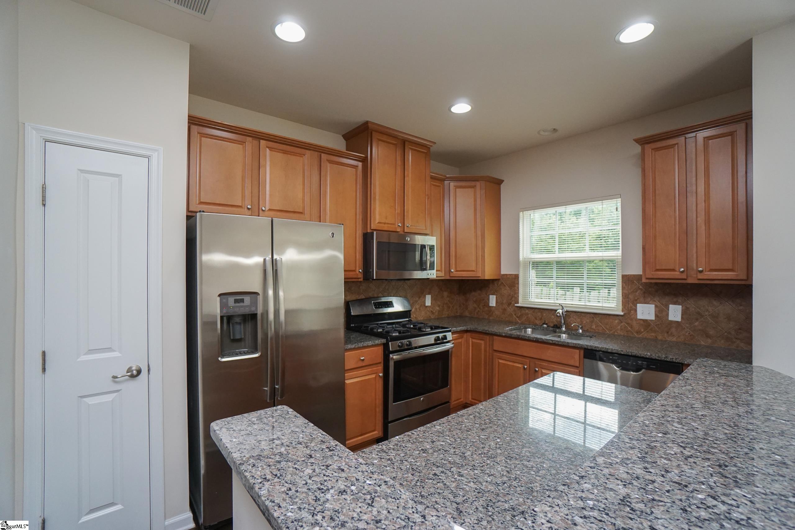 146 Awendaw Way Greenville, SC 29607 - Photo 14 of 32 Gallery Image 14