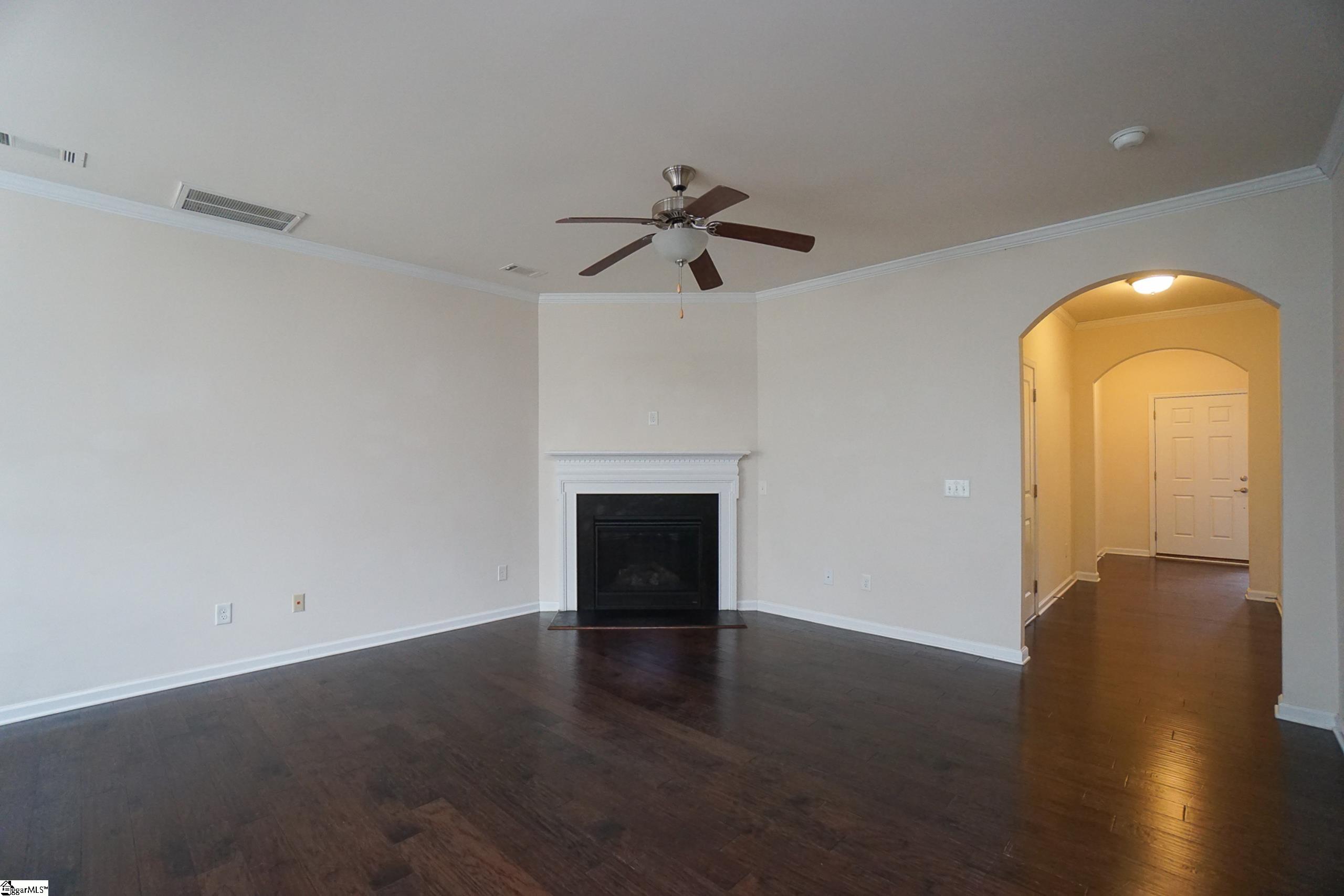 146 Awendaw Way Greenville, SC 29607 - Photo 7 of 32 Gallery Image 7