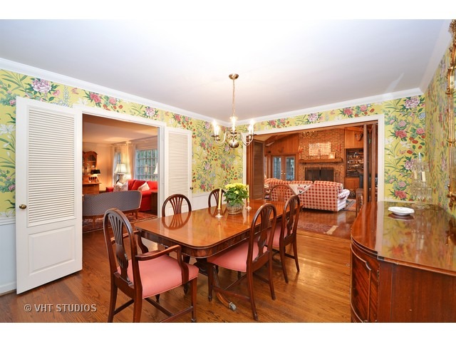 220 Dickens Road Northfield, IL 60093 - Photo 8 of 17 a dining room with furniture and window