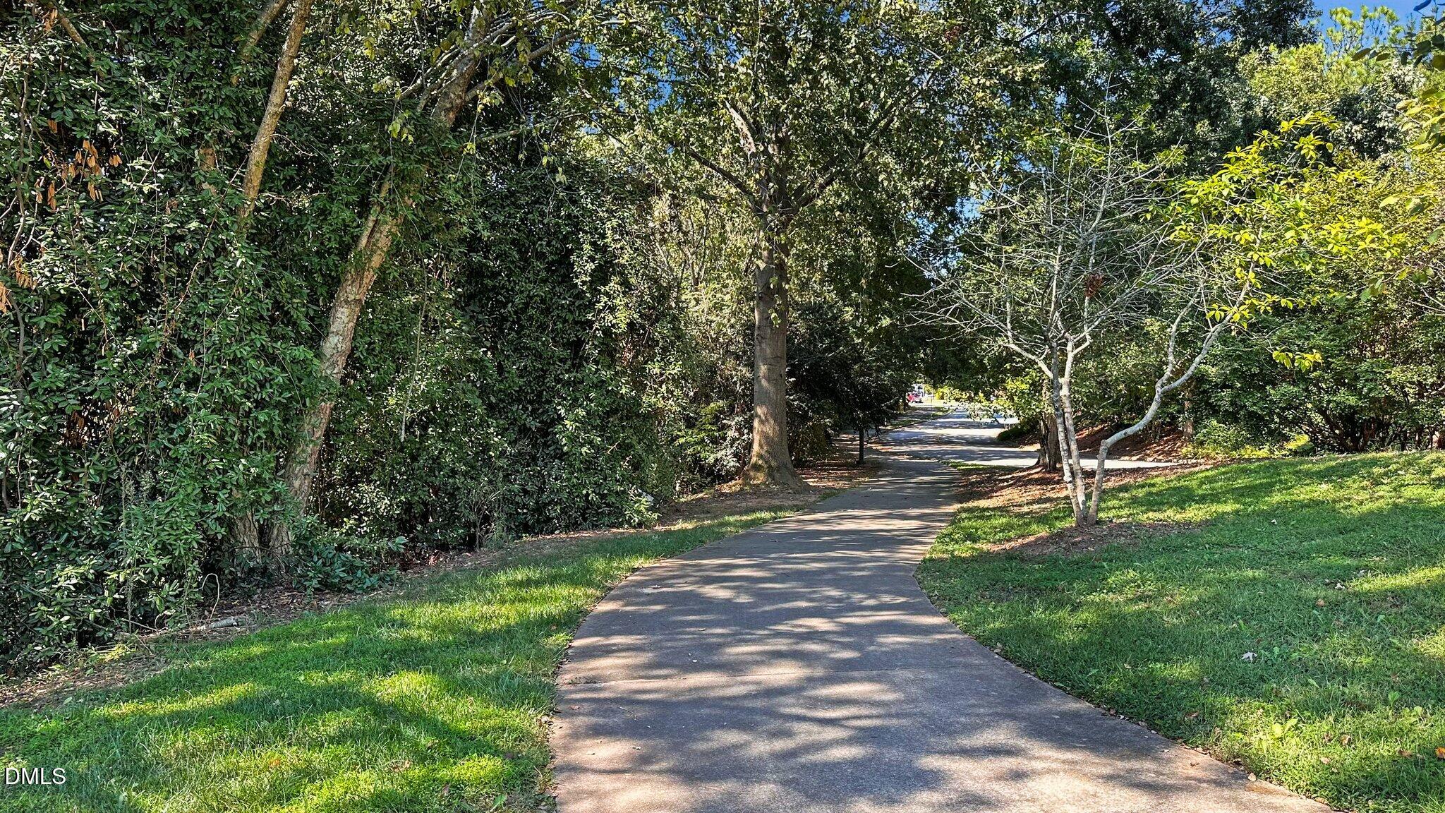 2441 Campus Shore Drive, Unit 109A Raleigh, NC 27606 - Photo 29 of 48 53-web-or-mls-IMG_4727