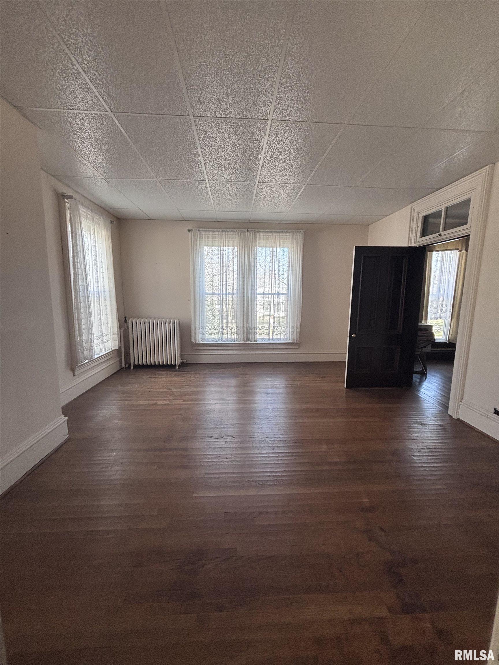839 West State Street Jacksonville, IL 62650 - Photo 13 of 39