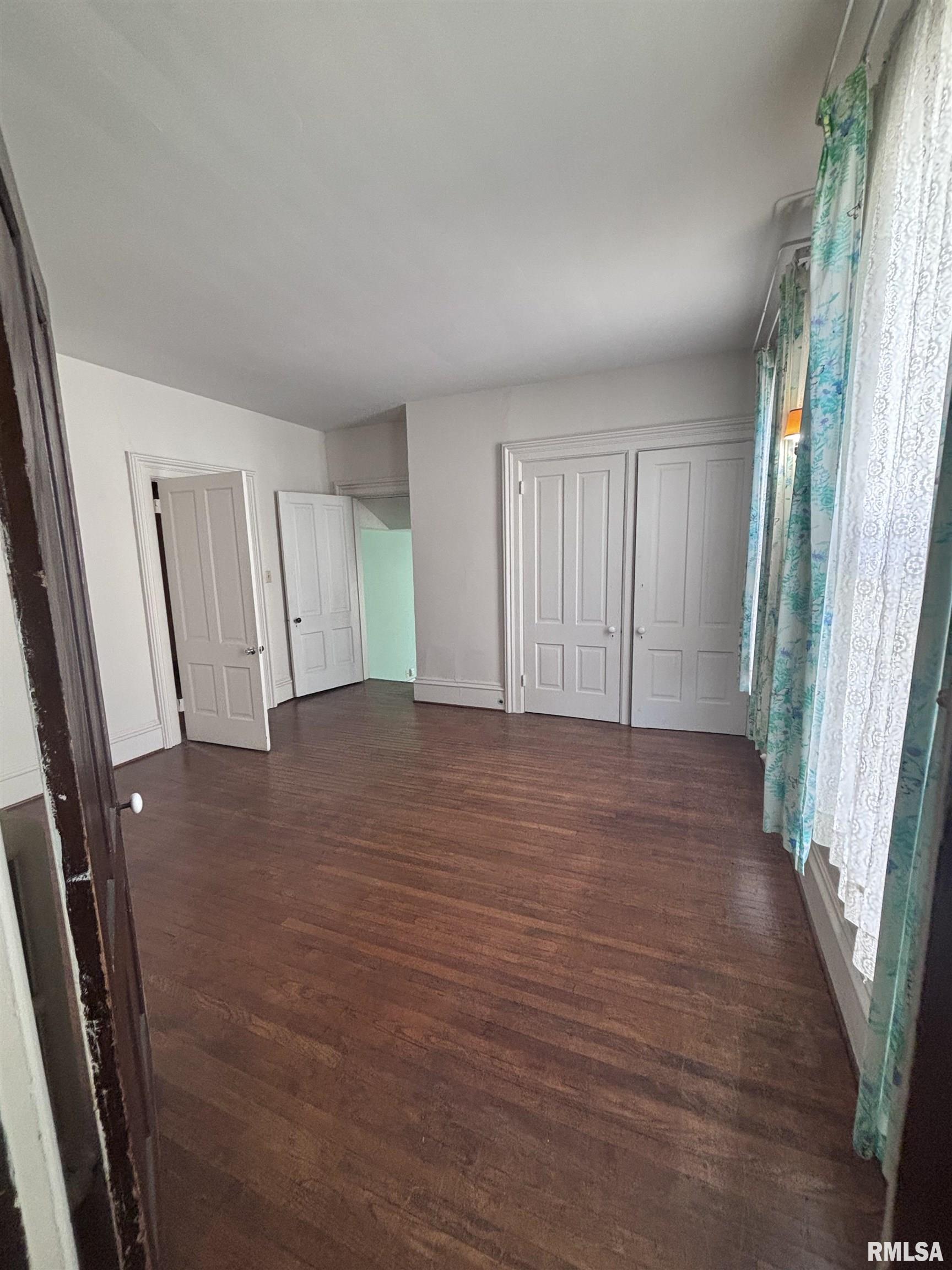 839 West State Street Jacksonville, IL 62650 - Photo 15 of 39
