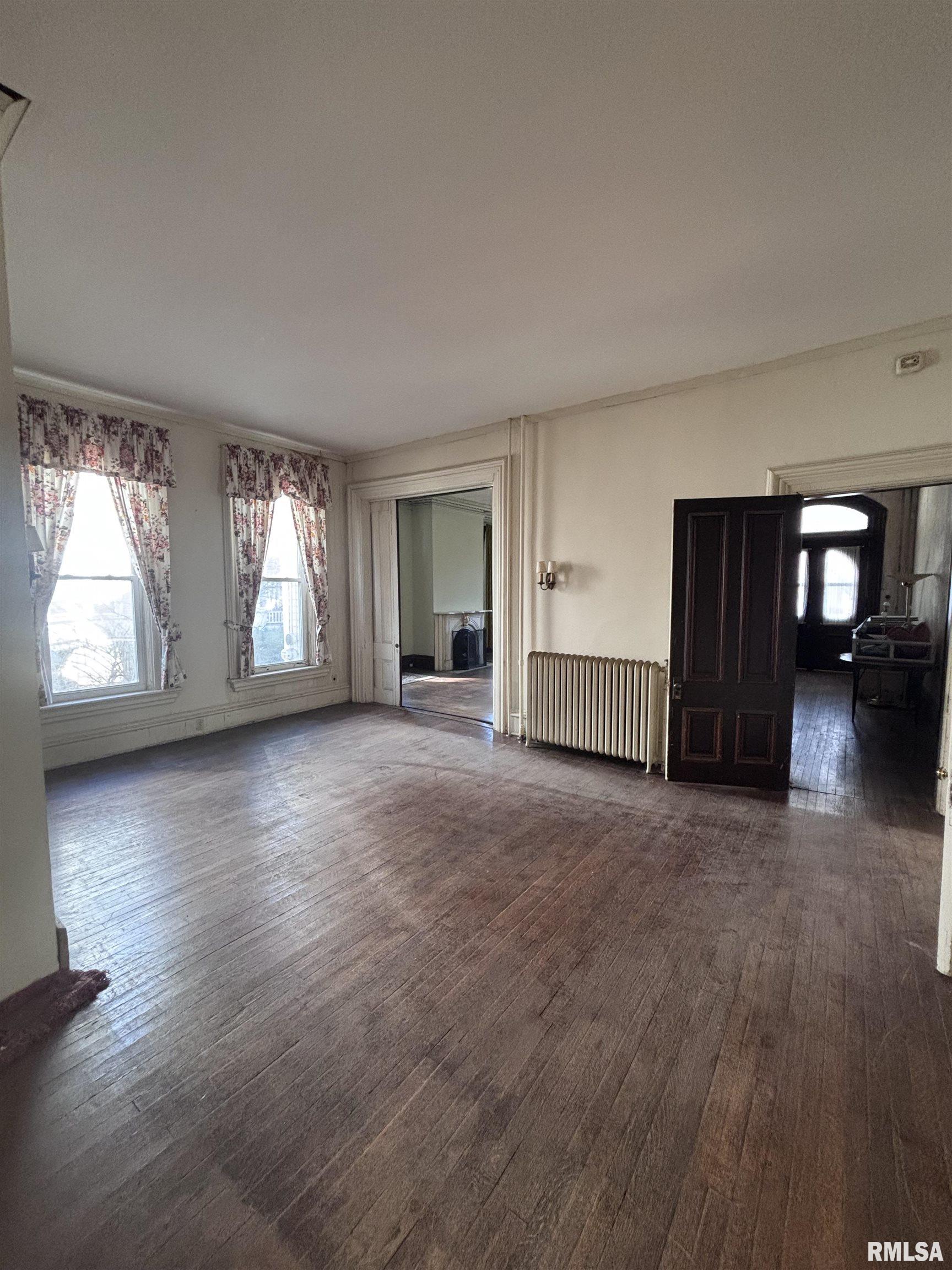 839 West State Street Jacksonville, IL 62650 - Photo 7 of 39
