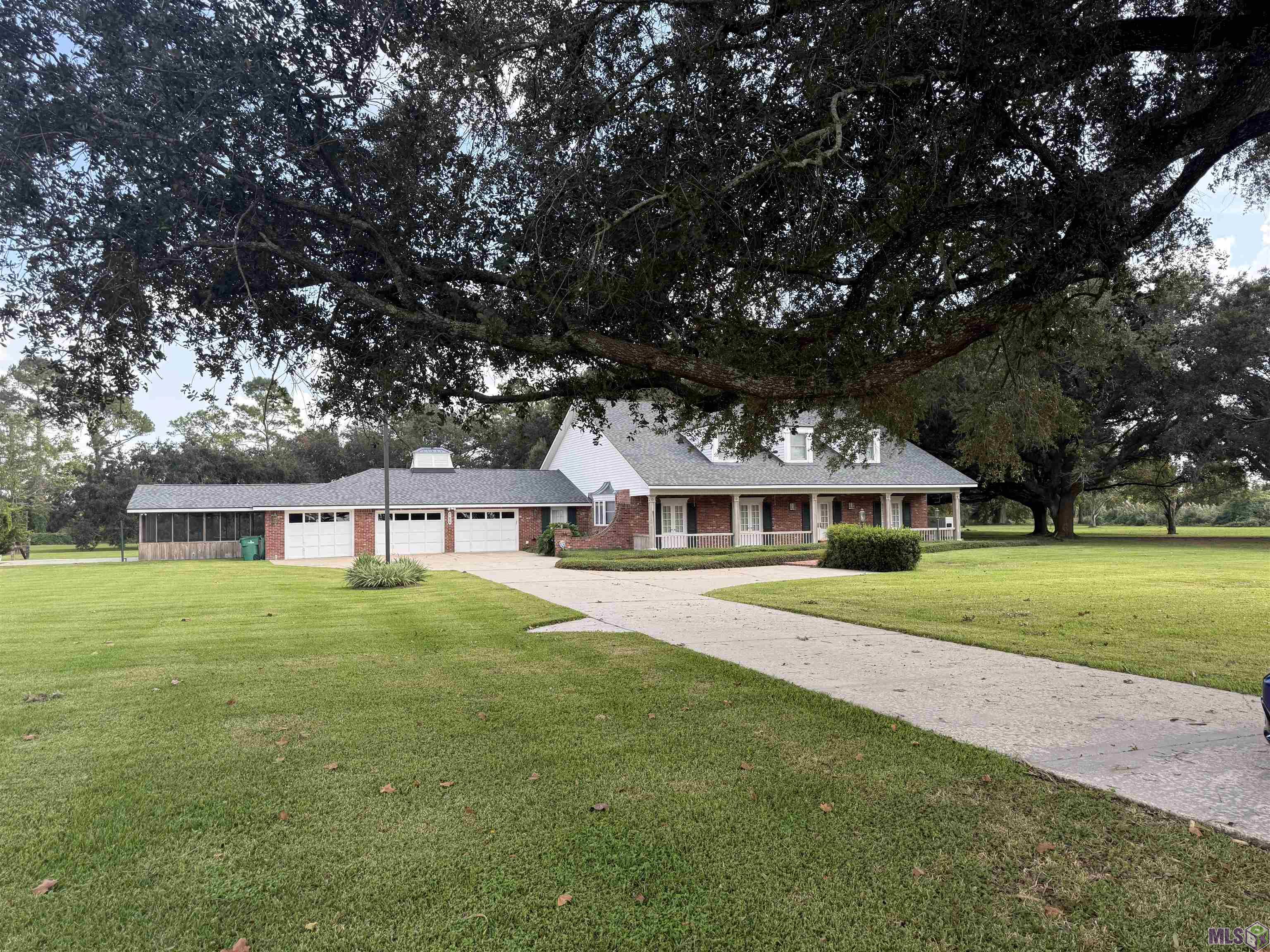 36015 Richland Road White Castle, LA 70788 - Photo 2 of 59