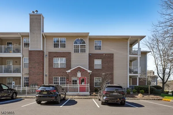 $425,000 | 3108 Schindler Lane, Wayne, NJ 07470