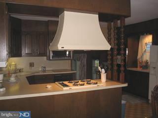 541 Cassingham Road Fairless Hills, PA 19030 - Photo 3 of 6 Gallery Image 3