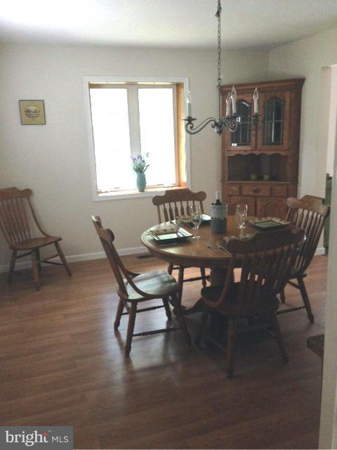 143 Magothy Beach Road Pasadena, MD 21122 - Photo 14 of 26 Dining Room