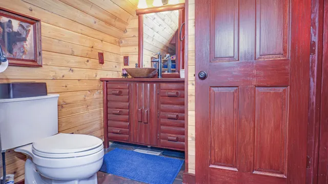 $180,000 | 26937 Eagle View Drive, Bovey, MN 55709