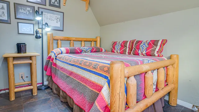 $180,000 | 26937 Eagle View Drive, Bovey, MN 55709