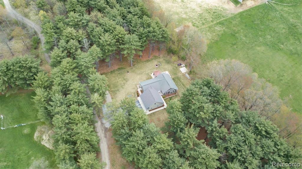 6255 Bergin Road Howell, MI 48843 - Photo 42 of 46