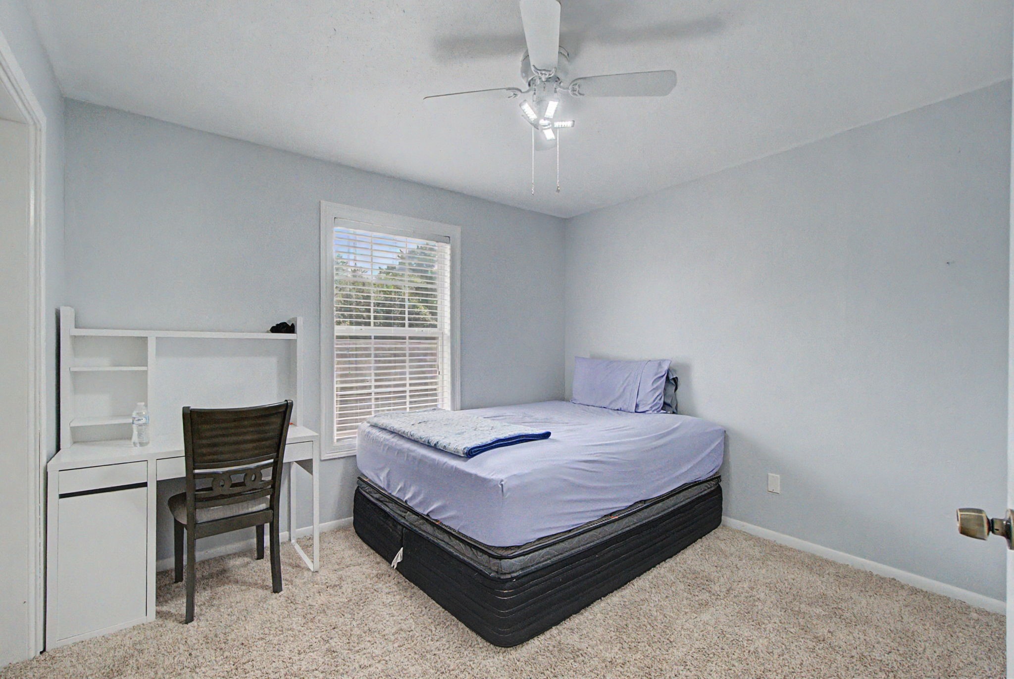 10034 Alfred Lane Houston, TX 77041 - Photo 41 of 50 Ideal for guests, family, or a home office, this versatile space adapts to your lifestyle.