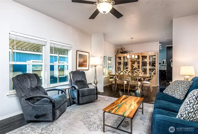 $309,000 | 2101 South 324th Street, Unit 53, Federal Way, WA 98003