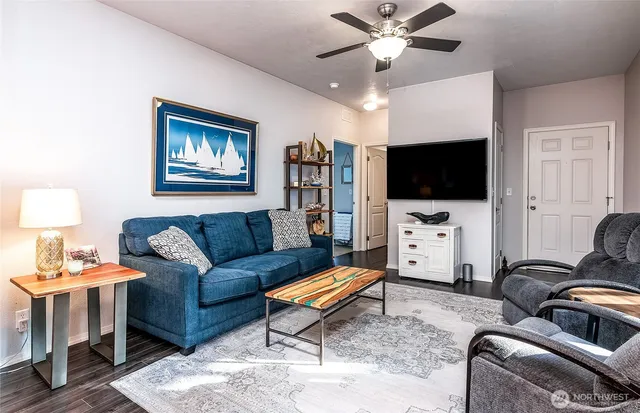 $309,000 | 2101 South 324th Street, Unit 53, Federal Way, WA 98003