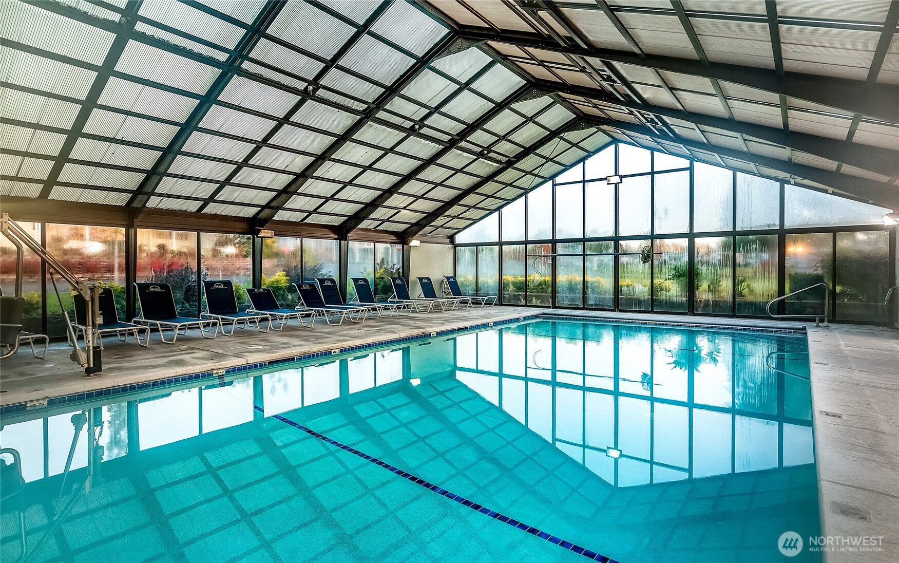 2101 South 324th Street, Unit 53 Federal Way, WA 98003 - Photo 33 of 38 a view of swimming pool