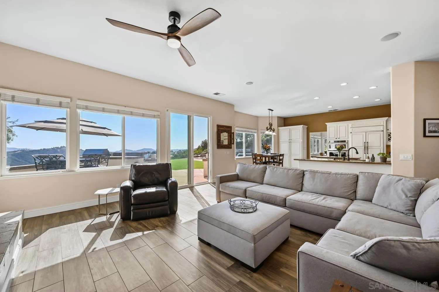 2167 Collomia Court Alpine, CA 91901 - Photo 5 of 43