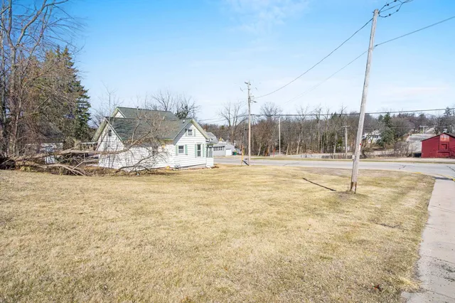 $25,000 | 200 West Jackson Street, Ripon, WI 54971