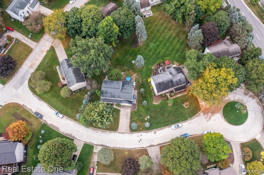 909 Ravine Terrace Court Rochester Hills, MI 48307 - Photo 39 of 50