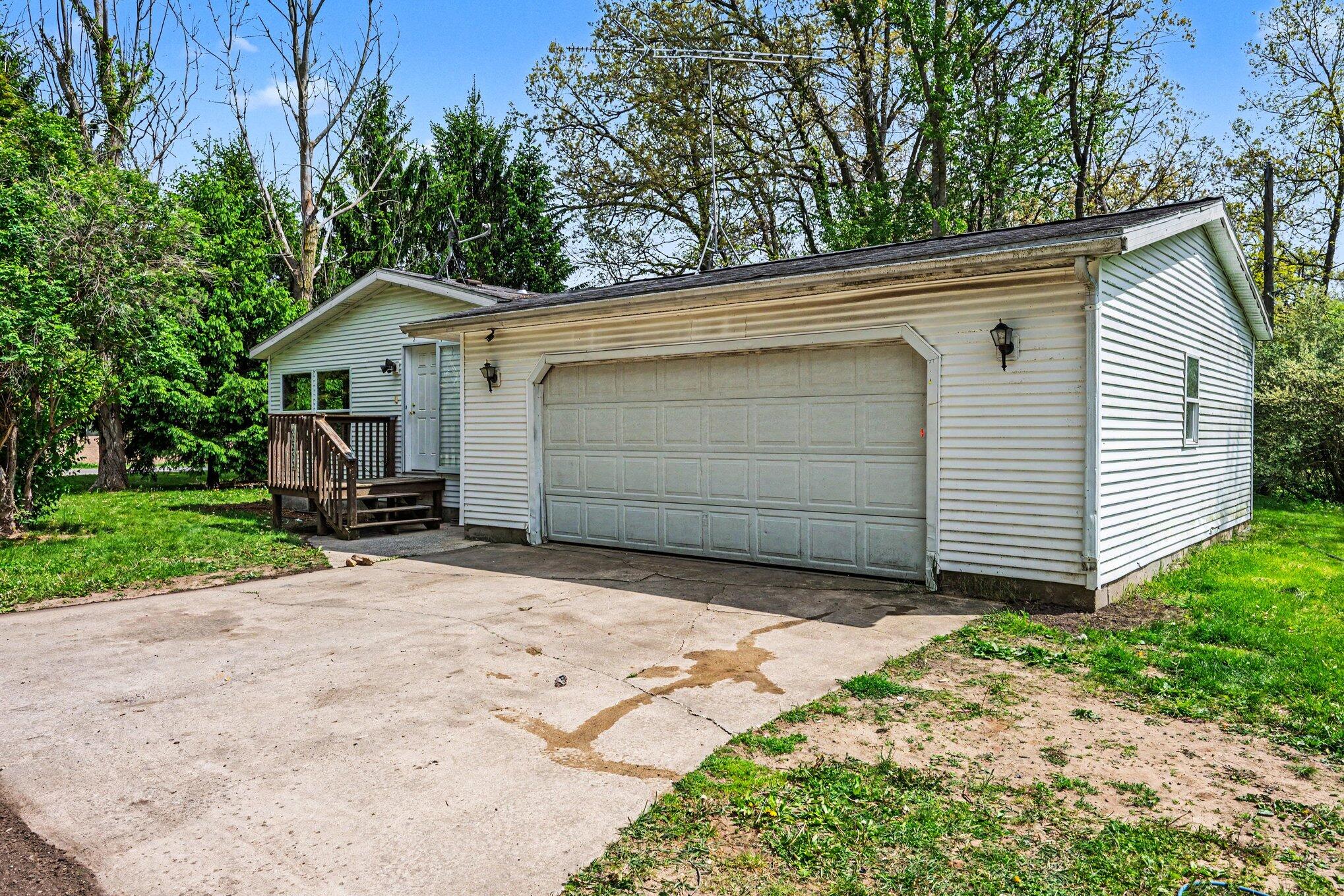 62252 Shaffer Road Constantine, MI 49042 - Photo 2 of 17 002_crs_2491_297
