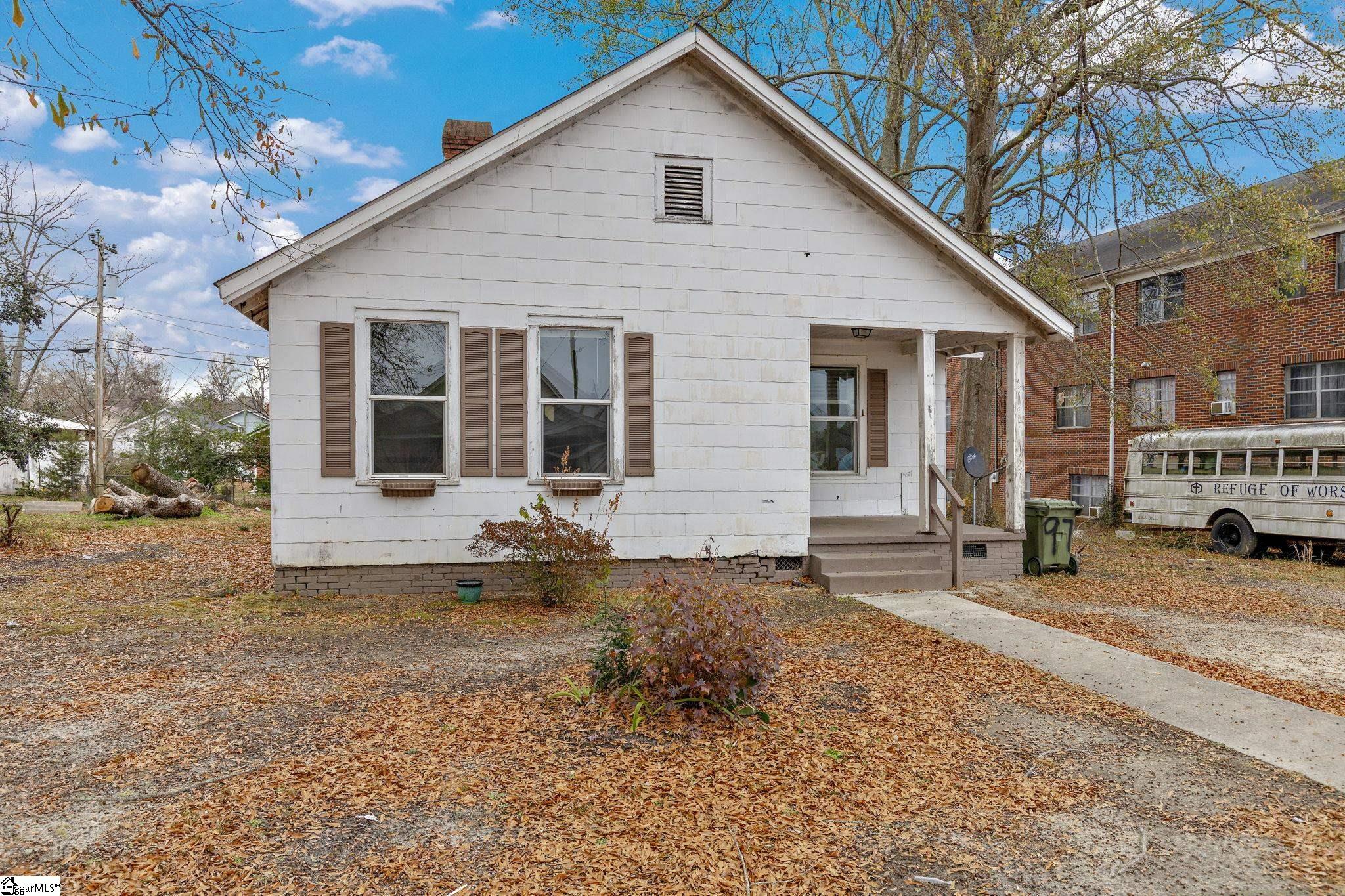 97 Palmetto Street Clinton, SC 29325 - Photo 2 of 2