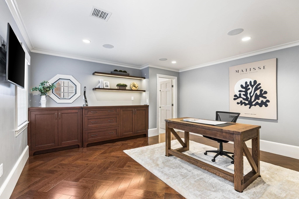 40 Grandview Road Chelmsford, MA 01824 - Photo 24 of 42 a view of a workspace with furniture