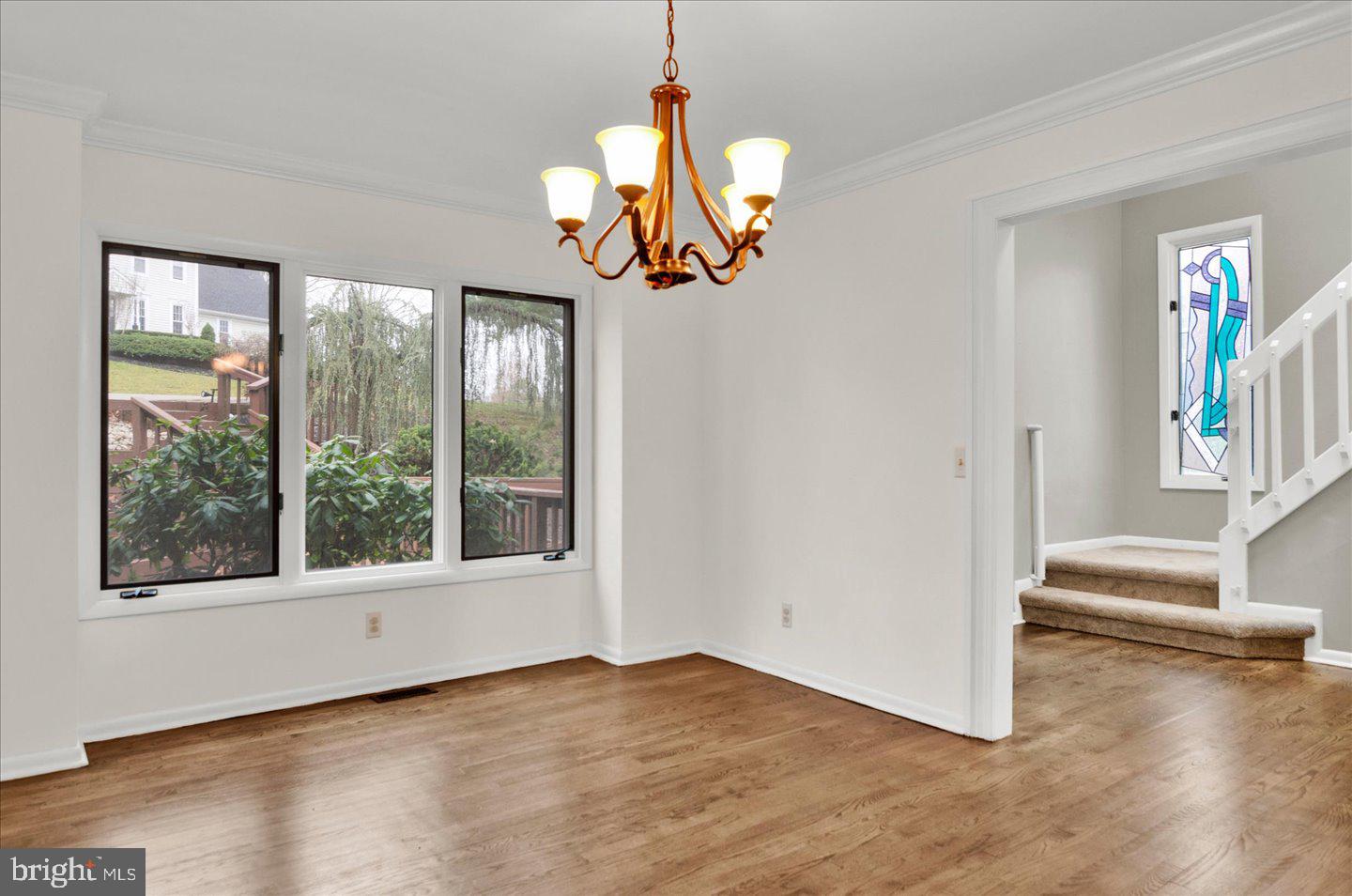 32 Whyte Drive Voorhees, NJ 08043 - Photo 11 of 78 Dining room has crown molding