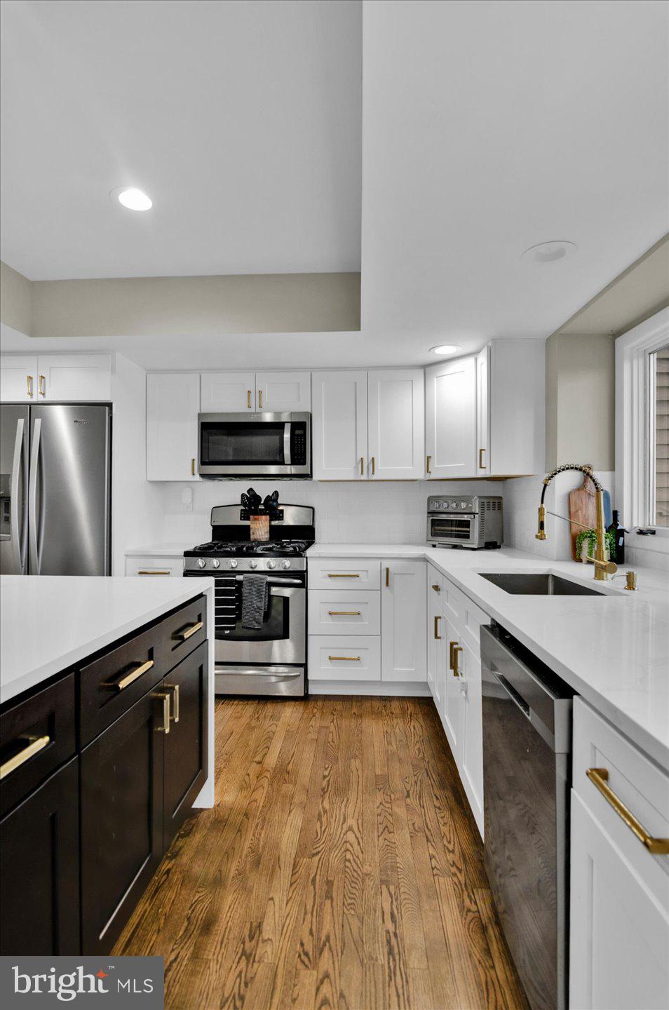 32 Whyte Drive Voorhees, NJ 08043 - Photo 20 of 78 Gourmet kitchen