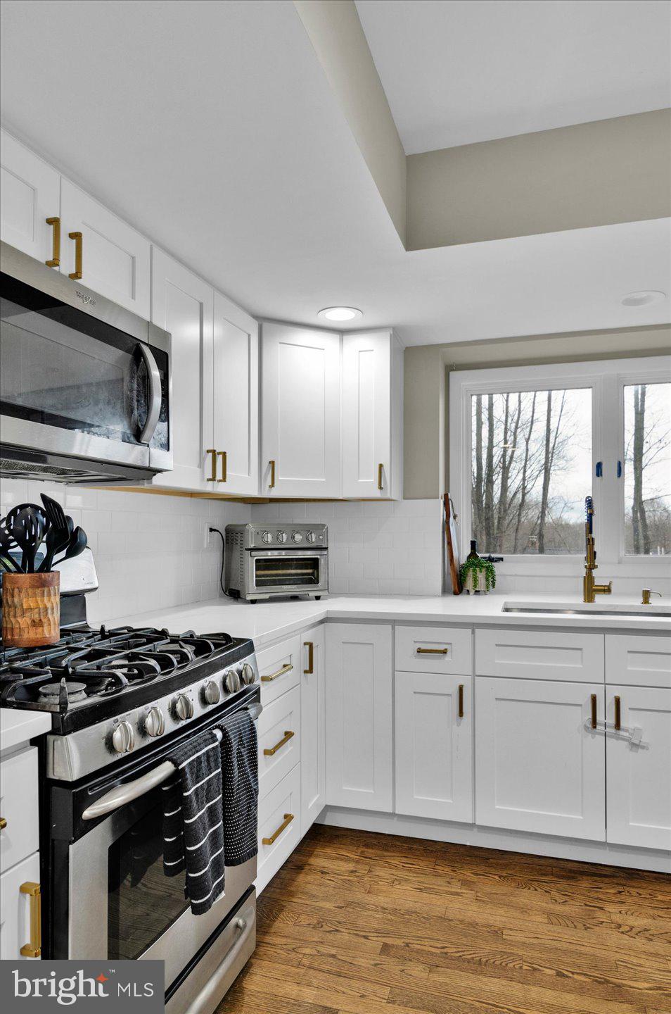 32 Whyte Drive Voorhees, NJ 08043 - Photo 24 of 78 Gourmet kitchen